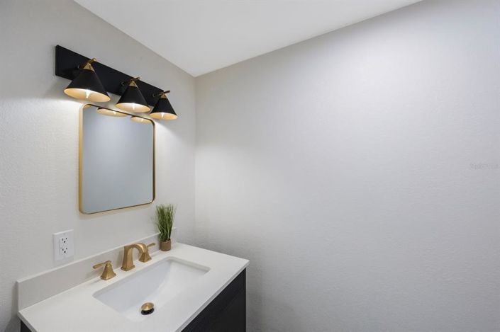 Image No.27-3 Bed Property for sale