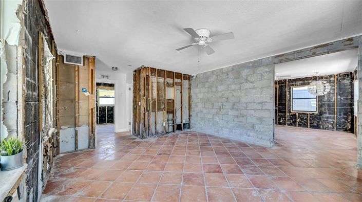 Image No.10-Propriété de 2 chambres à vendre à Treasure Island