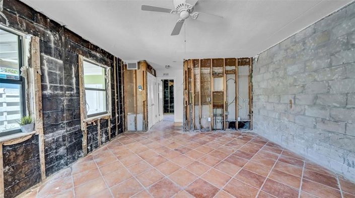 Image No.9-Propriété de 2 chambres à vendre à Treasure Island