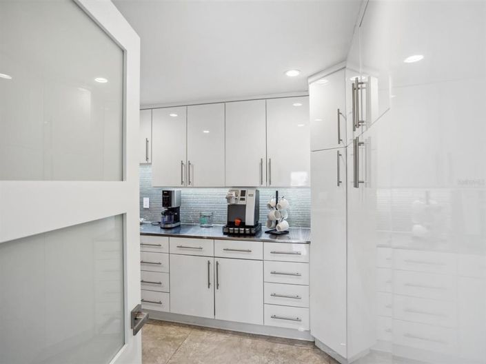 Image No.20-4 Bed Property for sale