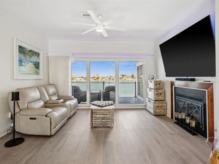 Image No.43-4 Bed Property for sale