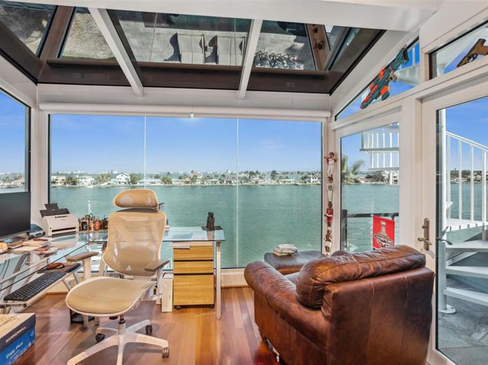 Image No.50-4 Bed Property for sale