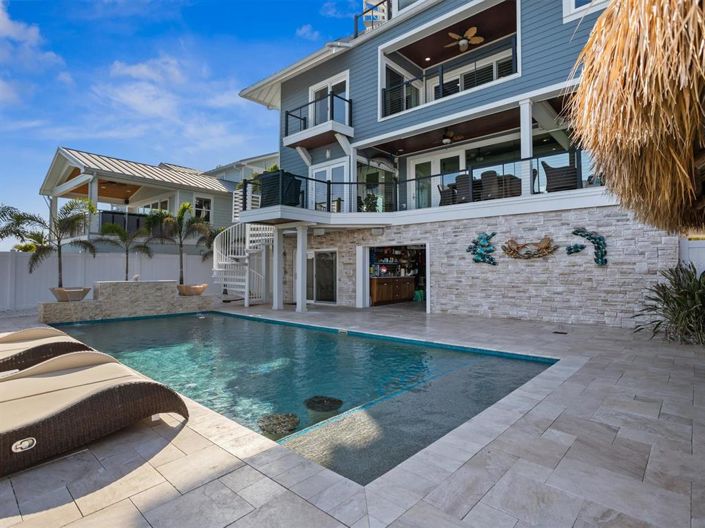 Image No.70-4 Bed Property for sale