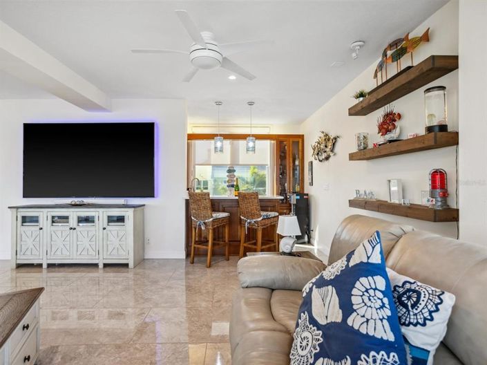 Image No.8-4 Bed Property for sale