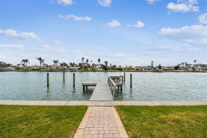 Image No.10-3 Bed Property for sale