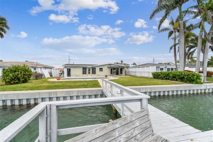 Image No.14-3 Bed Property for sale