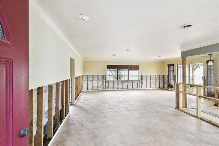 Image No.22-3 Bed Property for sale