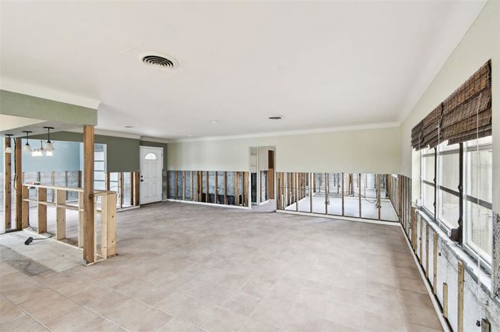 Image No.38-3 Bed Property for sale