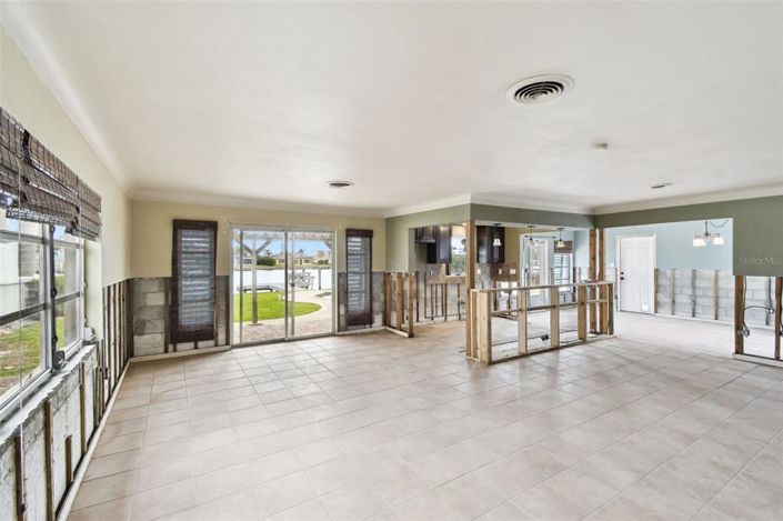 Image No.39-3 Bed Property for sale