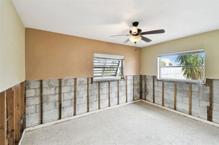 Image No.49-3 Bed Property for sale