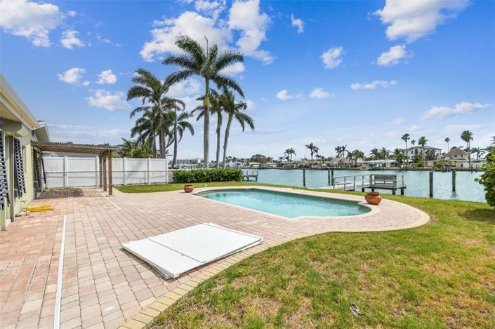 Image No.6-3 Bed Property for sale