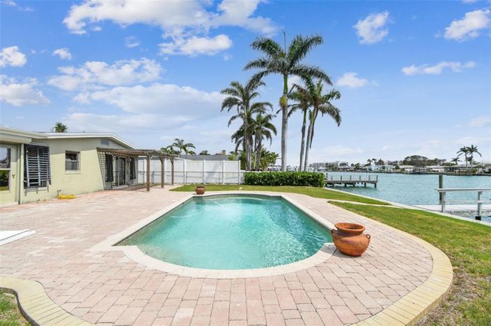 Image No.7-3 Bed Property for sale