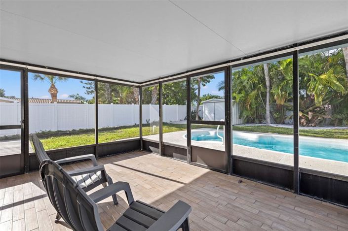 Image No.27-3 Bed Property for sale