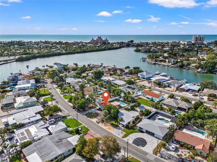 Image No.28-3 Bed Property for sale