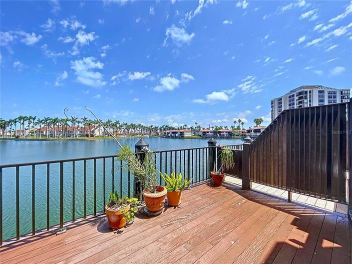 Image No.12-3 Bed Townhouse for sale