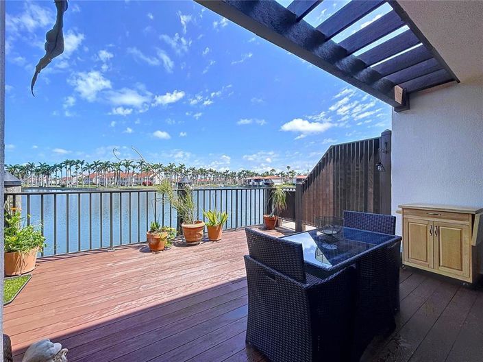 Image No.14-3 Bed Townhouse for sale