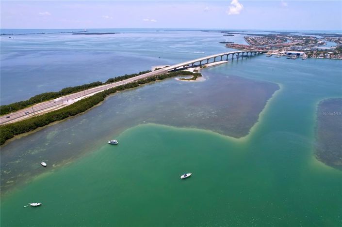 Image No.68-3 Bed Townhouse for sale