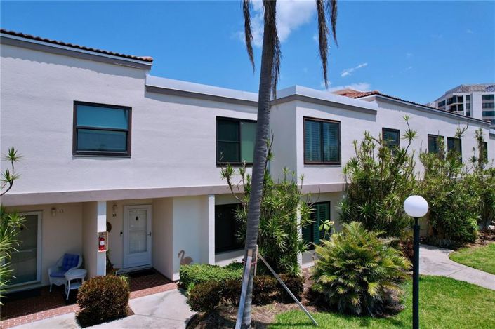 Image No.7-3 Bed Townhouse for sale