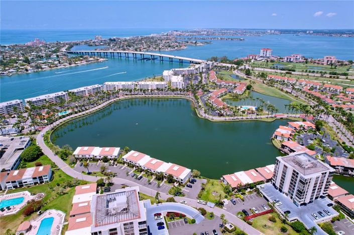 Image No.72-3 Bed Townhouse for sale