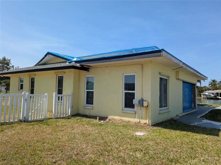 Image No.10-5 Bed Property for sale