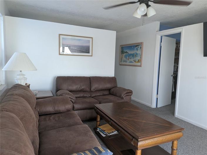 Image No.18-5 Bed Property for sale