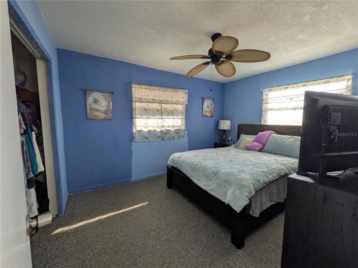 Image No.25-5 Bed Property for sale