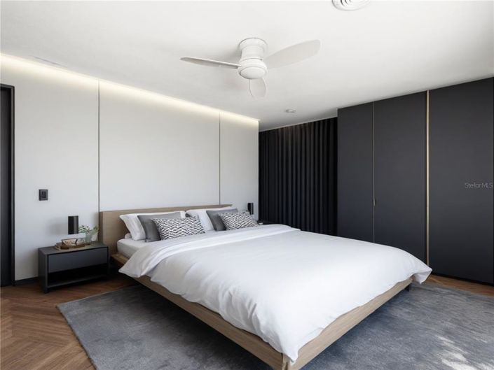 Image No.13-3 Bed Property for sale