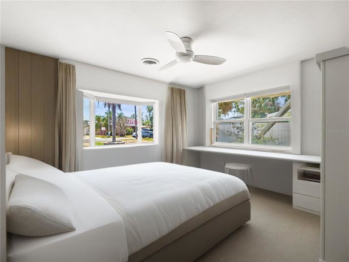 Image No.15-3 Bed Property for sale