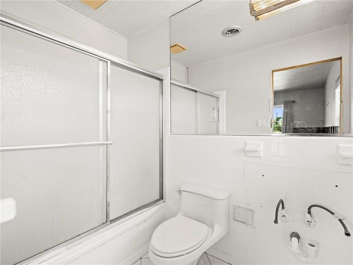 Image No.30-3 Bed Property for sale