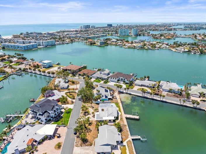 Image No.35-3 Bed Property for sale