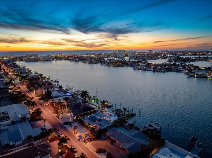 Image No.36-3 Bed Property for sale