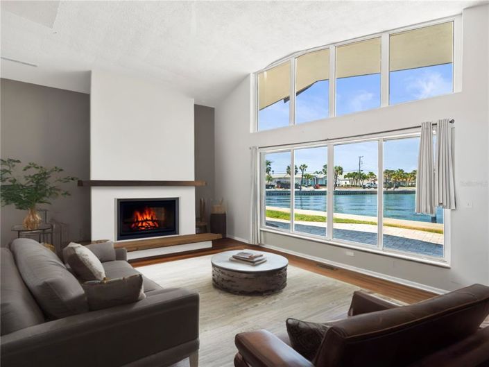 Image No.8-3 Bed Property for sale