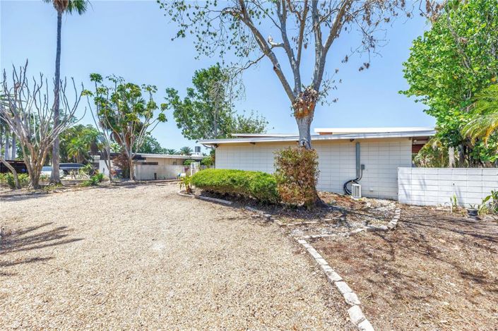 Image No.11-4 Bed Property for sale