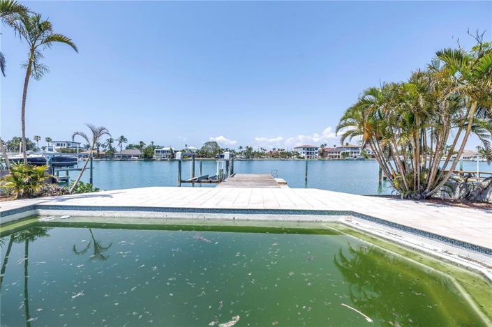 Image No.18-4 Bed Property for sale