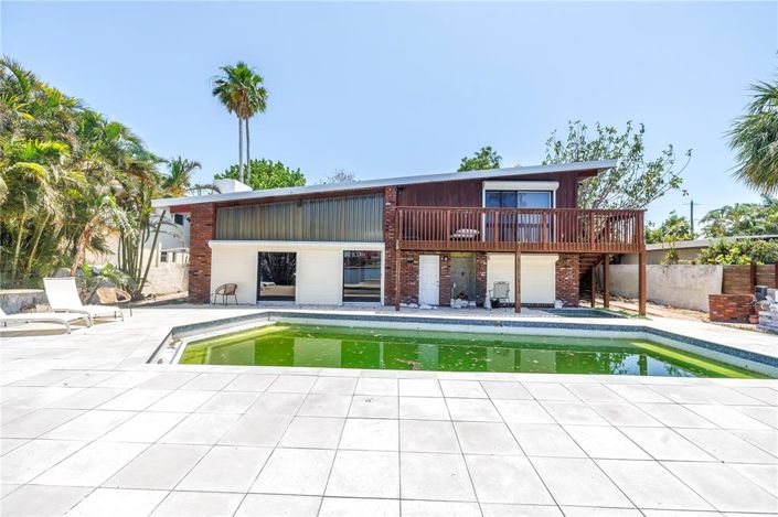 Image No.21-4 Bed Property for sale