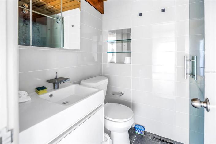 Image No.36-4 Bed Property for sale