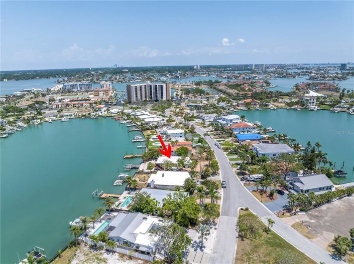 Image No.48-4 Bed Property for sale