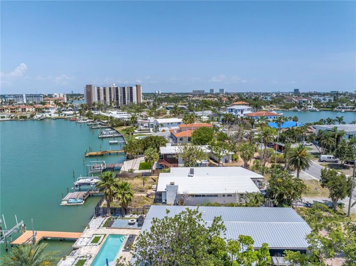 Image No.59-4 Bed Property for sale