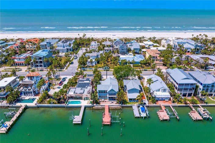 Image No.58-4 Bed Property for sale