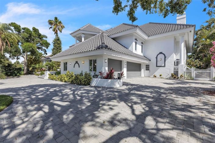 Image No.2-Propriété de 6 chambres à vendre à St. Petersburg