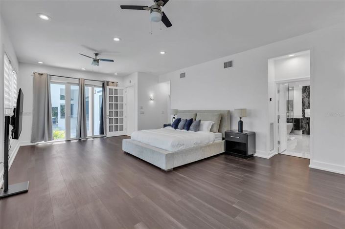 Image No.24-Propriété de 6 chambres à vendre à St. Petersburg