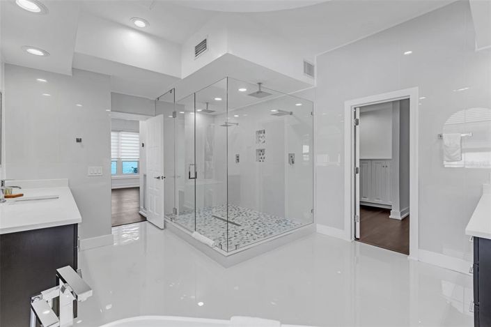 Image No.32-Propriété de 6 chambres à vendre à St. Petersburg