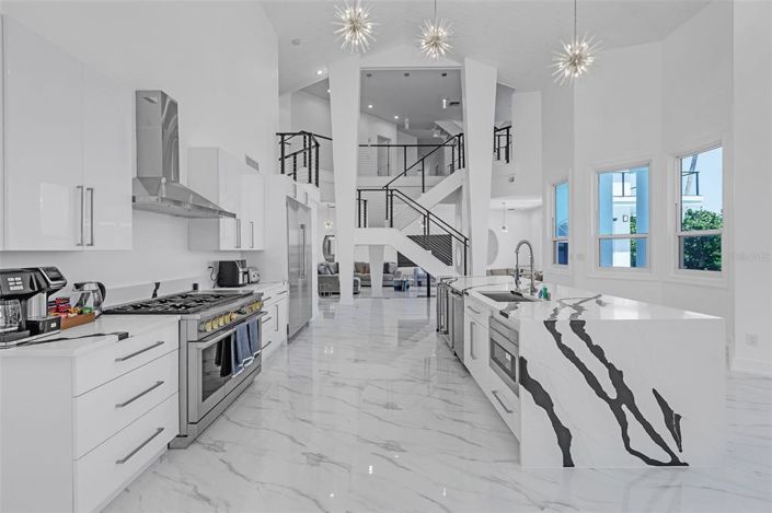 Image No.5-Propriété de 6 chambres à vendre à St. Petersburg