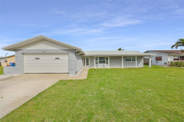 Image No.2-3 Bed Property for sale