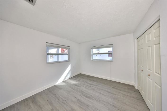 Image No.31-3 Bed Property for sale