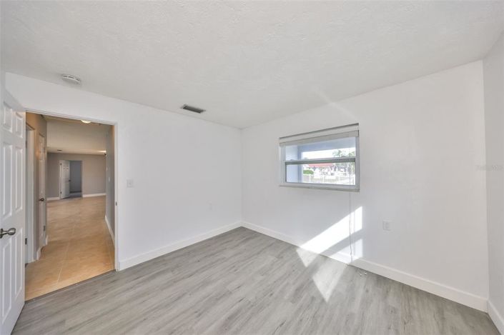 Image No.32-3 Bed Property for sale