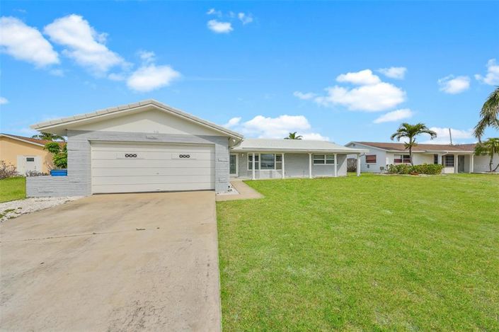 Image No.5-3 Bed Property for sale