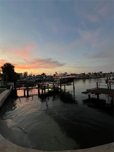 Image No.57-3 Bed Property for sale