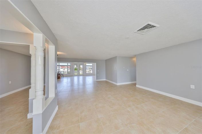 Image No.7-3 Bed Property for sale