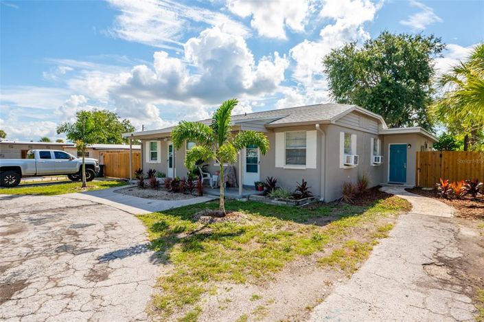 Image No.1-Propriété de 4 chambres à vendre à États-Unis